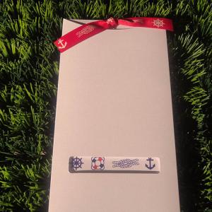 Προσκλητήρια βάπτισης -Β1304 - <p>Λευκό συρταρωτό προσκλητήριο με υφή υφάσμος και θέμα ναυτικό.</p>...